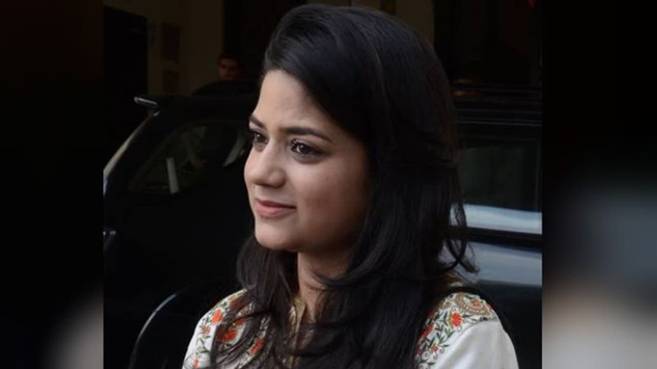 धारा 370 पर क्या बोली महबूबा की बेटी धारा 370 पर क्या बोली महबूबा की बेटी