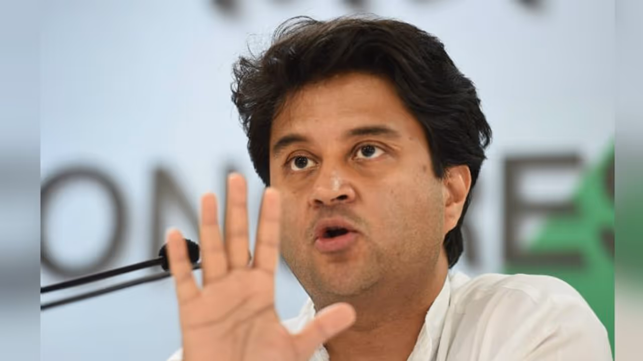 क्या ज्योतिरादित्य सिंधिया ने सोनिया गांधी को दिया है अल्टीमेटम, एमपी कांग्रेस के अध्यक्ष बनना चाहते हैं महाराज