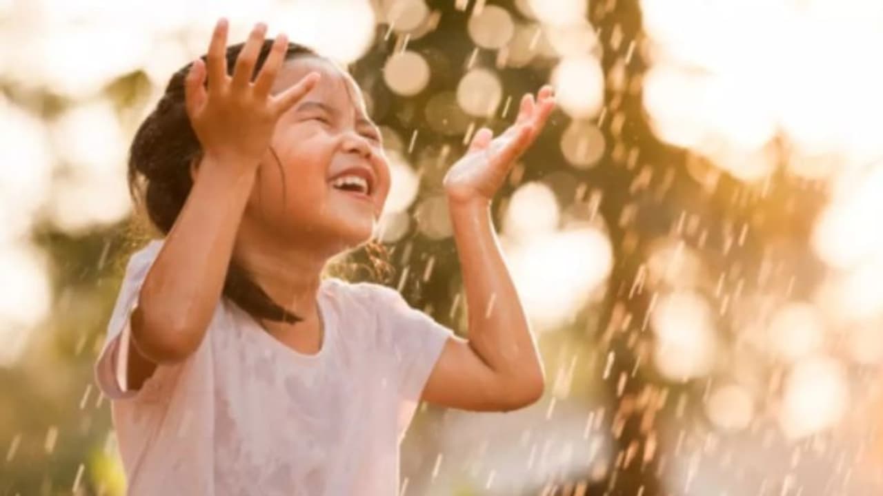 മഴയത്ത് വരാം ഈ രോഗങ്ങള്‍; അറിയാം ലക്ഷണങ്ങളും പ്രതിവിധിയും...