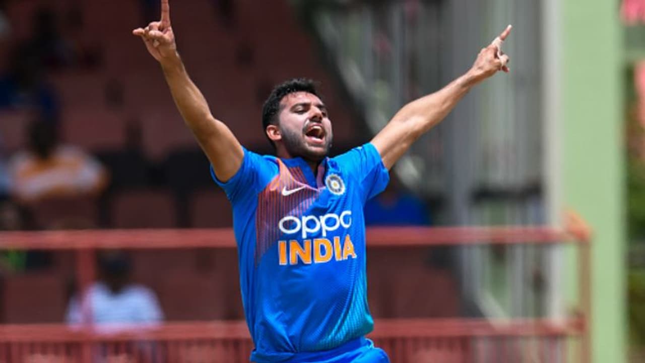 నా బౌలింగ్ పదును వెనక రహస్యమదే: దీపక్ చాహర్ నా బౌలింగ్ పదును వెనక రహస్యమదే: దీపక్ చాహర్