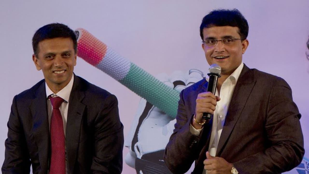 బిసిసిఐ దిగజారుడు చర్యలు...భారత క్రికెట్ఇక నాశనమే: గంగూలీ,హర్భజన్ సీరియస్ బిసిసిఐ దిగజారుడు చర్యలు...భారత క్రికెట్ఇక నాశనమే: గంగూలీ,హర్భజన్ సీరియస్