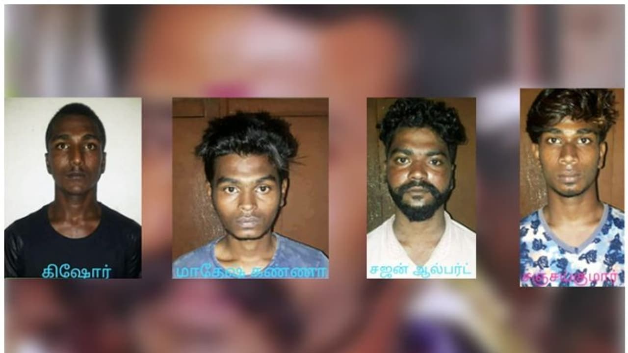 குமரி விடுதைலை சிறுத்தைகள் கட்சி பிரமுகர் கொலையில் 4 பேர் சரண் குமரி விடுதைலை சிறுத்தைகள் கட்சி பிரமுகர் கொலையில் 4 பேர் சரண்