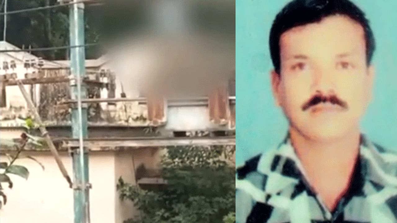 மின்சாரம் பாய்ந்து தலைகீழாக தொங்கியபடி உயிரிழந்த மின்சார ஊழியர்..! மின்சாரம் பாய்ந்து தலைகீழாக தொங்கியபடி உயிரிழந்த மின்சார ஊழியர்..!