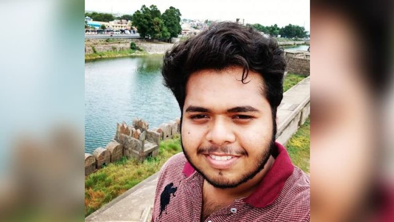 একমাত্র ছেলের মৃত্যু! অঙ্গদান করে নজির গড়লেন পুত্রহারা মা বাবা