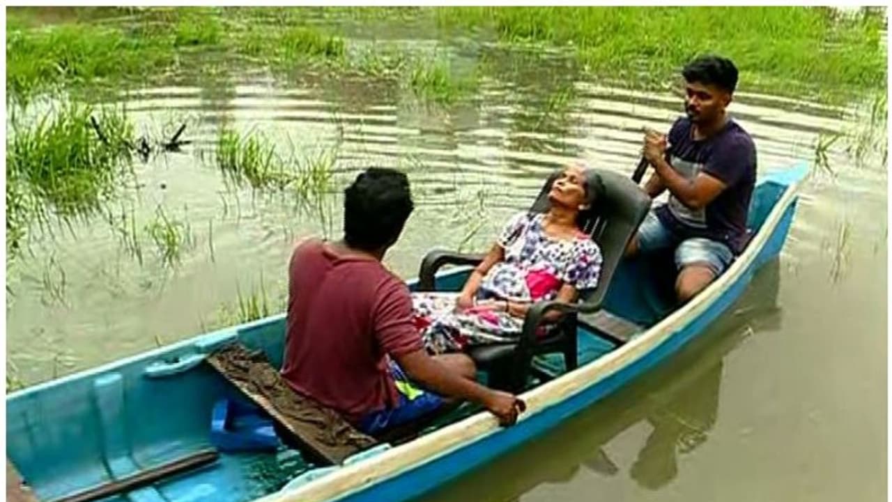 കണ്ണൂരില് മഴ തുടരുന്നു; ശ്രീകണ്ഠാപുരത്ത് വെള്ളക്കെട്ട്, ഇരുനില കെട്ടിടങ്ങള് ഉള്പ്പെടെ മുങ്ങി കണ്ണൂരില് മഴ തുടരുന്നു; ശ്രീകണ്ഠാപുരത്ത് വെള്ളക്കെട്ട്, ഇരുനില കെട്ടിടങ്ങള് ഉള്പ്പെടെ മുങ്ങി