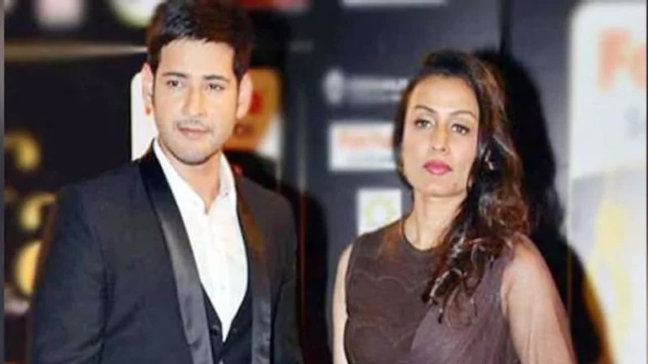 पहली नजर में हुआ था महेश बाबू को इस बॉलीवुड एक्ट्रेस से प्यार, ऐसी है इनकी प्रेम कहानी पहली नजर में हुआ था महेश बाबू को इस बॉलीवुड एक्ट्रेस से प्यार, ऐसी है इनकी प्रेम कहानी