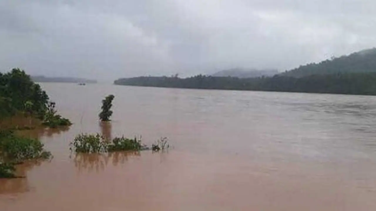 ಅಪಾಯದ ಮಟ್ಟ ಮೀರಿದ ನೇತ್ರಾವತಿ : ಜನರ ಸ್ಥಳಾಂತರಕ್ಕೆ DC ಆದೇಶ ಅಪಾಯದ ಮಟ್ಟ ಮೀರಿದ ನೇತ್ರಾವತಿ : ಜನರ ಸ್ಥಳಾಂತರಕ್ಕೆ DC ಆದೇಶ