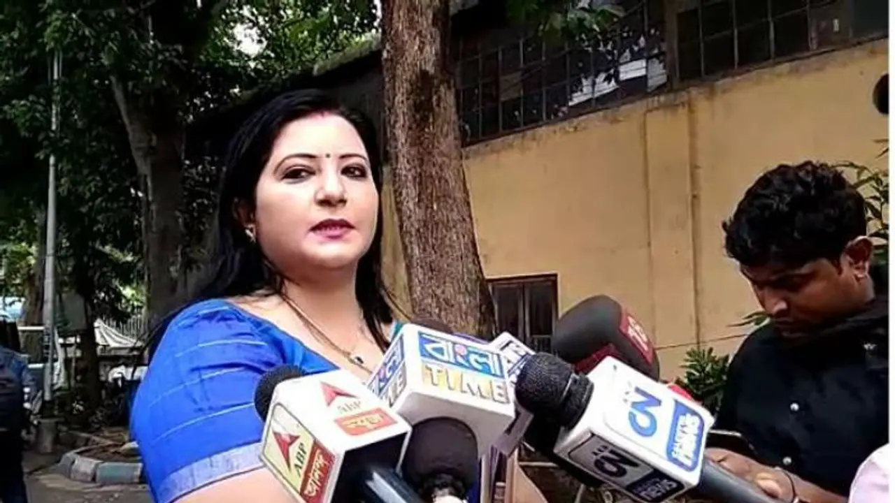 তাঁর বিরুদ্ধে কুরুচিকর মিম , সাইবার সেলে অভিযোগ বৈশাখীর তাঁর বিরুদ্ধে কুরুচিকর মিম , সাইবার সেলে অভিযোগ বৈশাখীর