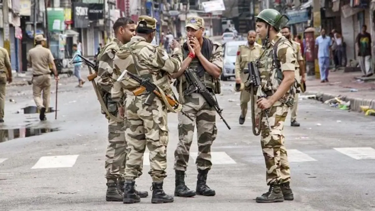 జమ్మూ కాశ్మీర్ లో 144సెక్షన్ ఎత్తివేత.. తెరుచుకున్న విద్యా సంస్థలు జమ్మూ కాశ్మీర్ లో 144సెక్షన్ ఎత్తివేత.. తెరుచుకున్న విద్యా సంస్థలు