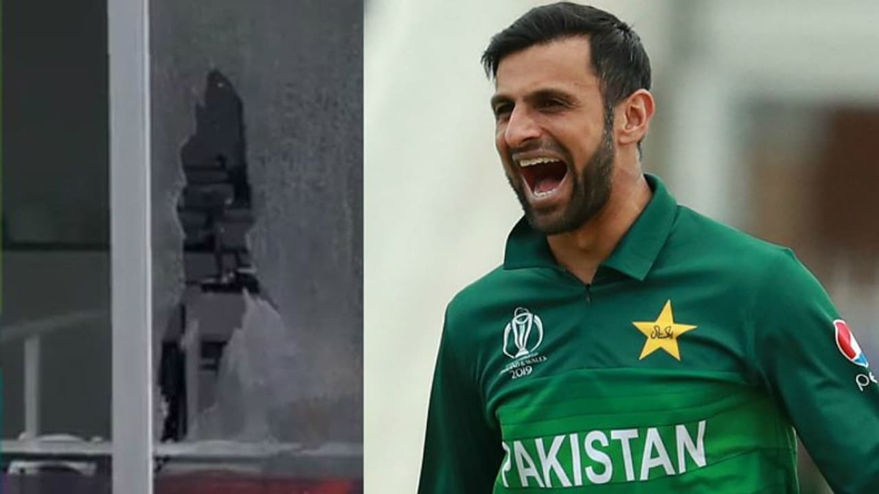 വിന്ഡോ ഗ്ലാസുകള് തുളച്ചുകയറി സിക്സുകള്; അമ്പരന്ന് ആരാധകര്; വീഡിയോ വിന്ഡോ ഗ്ലാസുകള് തുളച്ചുകയറി സിക്സുകള്; അമ്പരന്ന് ആരാധകര്; വീഡിയോ