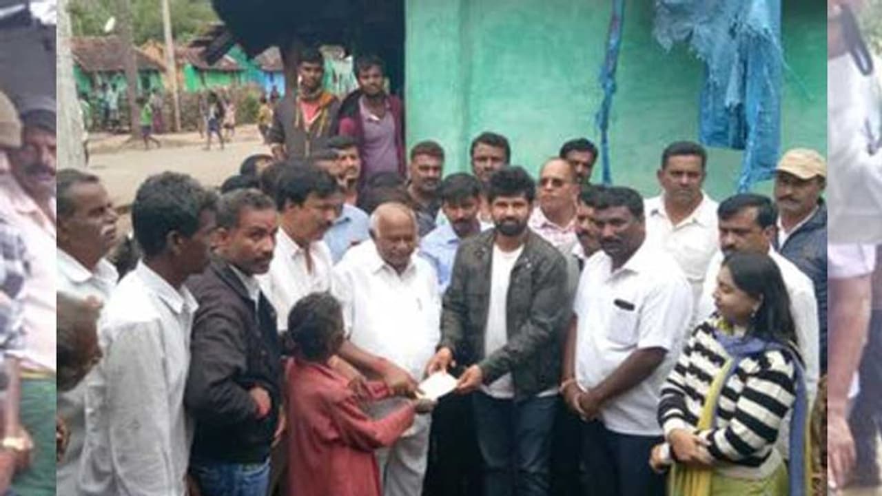 ನೆರೆ ಪೀಡಿತ ಪ್ರದೇಶಗಳಿಗೆ ಅನರ್ಹ ಶಾಸಕ ವಿಶ್ವನಾಥ್ ಭೇಟಿ ನೆರೆ ಪೀಡಿತ ಪ್ರದೇಶಗಳಿಗೆ ಅನರ್ಹ ಶಾಸಕ ವಿಶ್ವನಾಥ್ ಭೇಟಿ