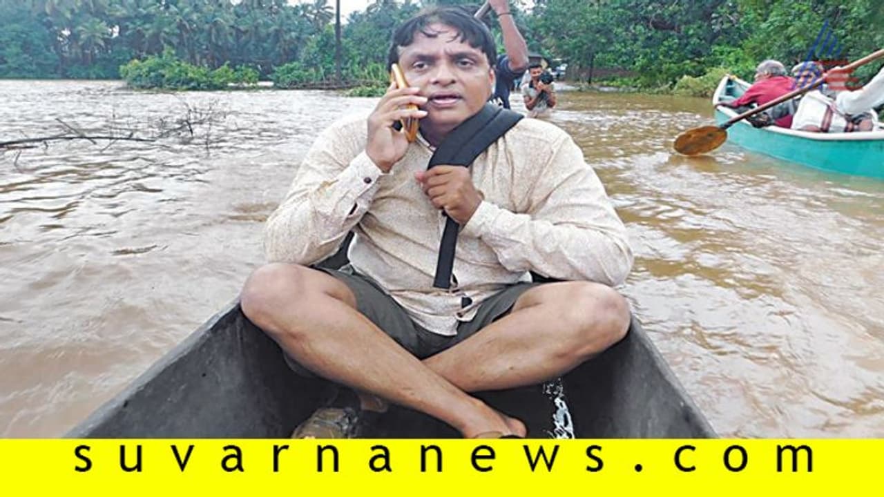 ಎಲ್ಲಿ ಹೋಗಬೇಕಾದರೂ ದೋಣಿಯಲ್ಲೇ ಹೋಗಬೇಕು! ಎಲ್ಲಿ ಹೋಗಬೇಕಾದರೂ ದೋಣಿಯಲ್ಲೇ ಹೋಗಬೇಕು!