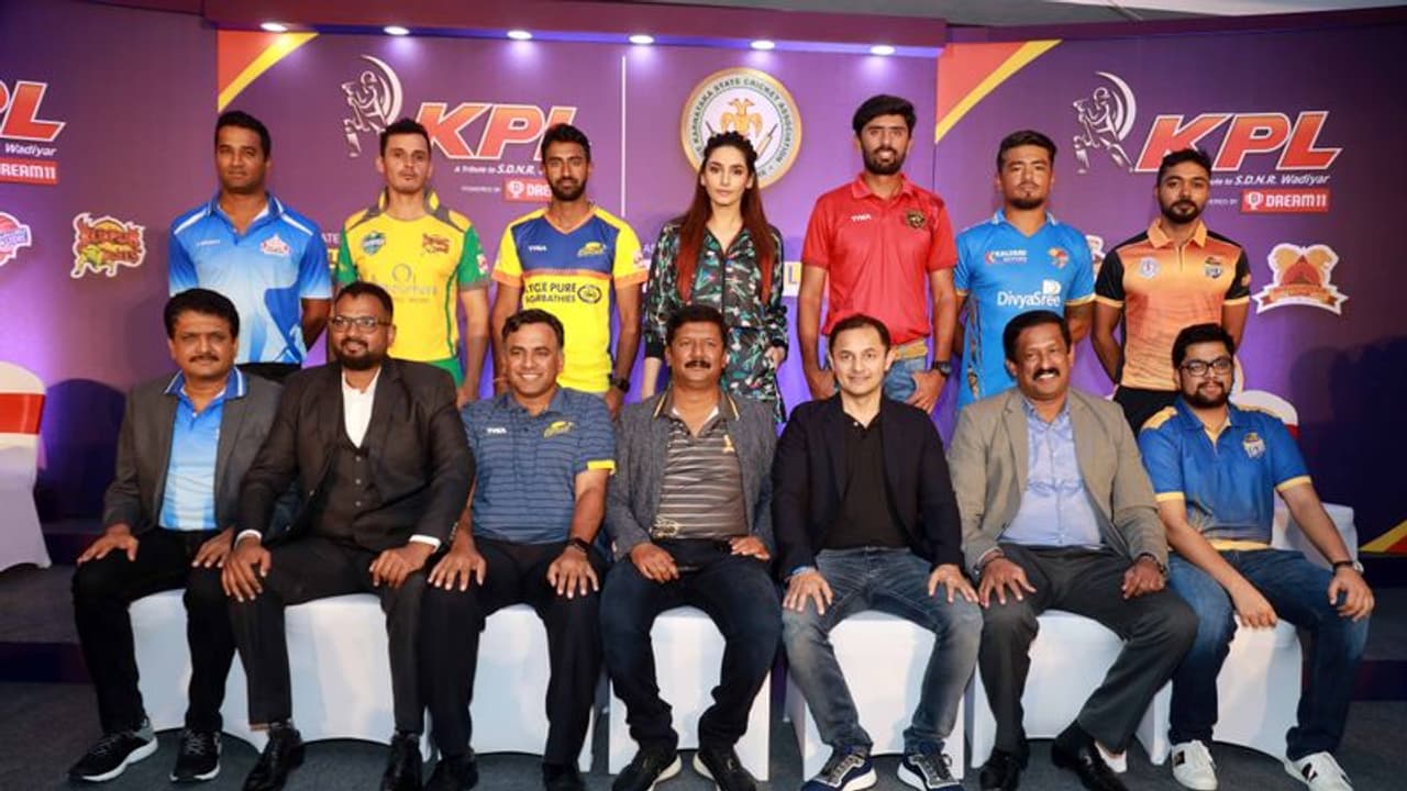 ಪ್ರವಾಹ ಸಂತ್ರಸ್ತರ ನೆರವಿಗೆ KPL ಕ್ರಿಕೆಟ್! ಪ್ರವಾಹ ಸಂತ್ರಸ್ತರ ನೆರವಿಗೆ KPL ಕ್ರಿಕೆಟ್!