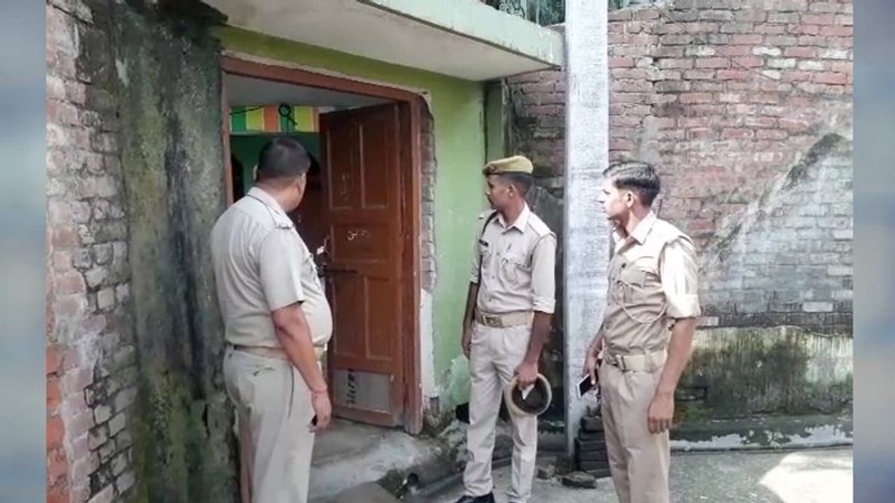 व्हाट्सप पर अश्लील मैसेज भेजना पड़ा महंगा, भुगतना पड़ा ऐसा अंजाम व्हाट्सप पर अश्लील मैसेज भेजना पड़ा महंगा, भुगतना पड़ा ऐसा अंजाम