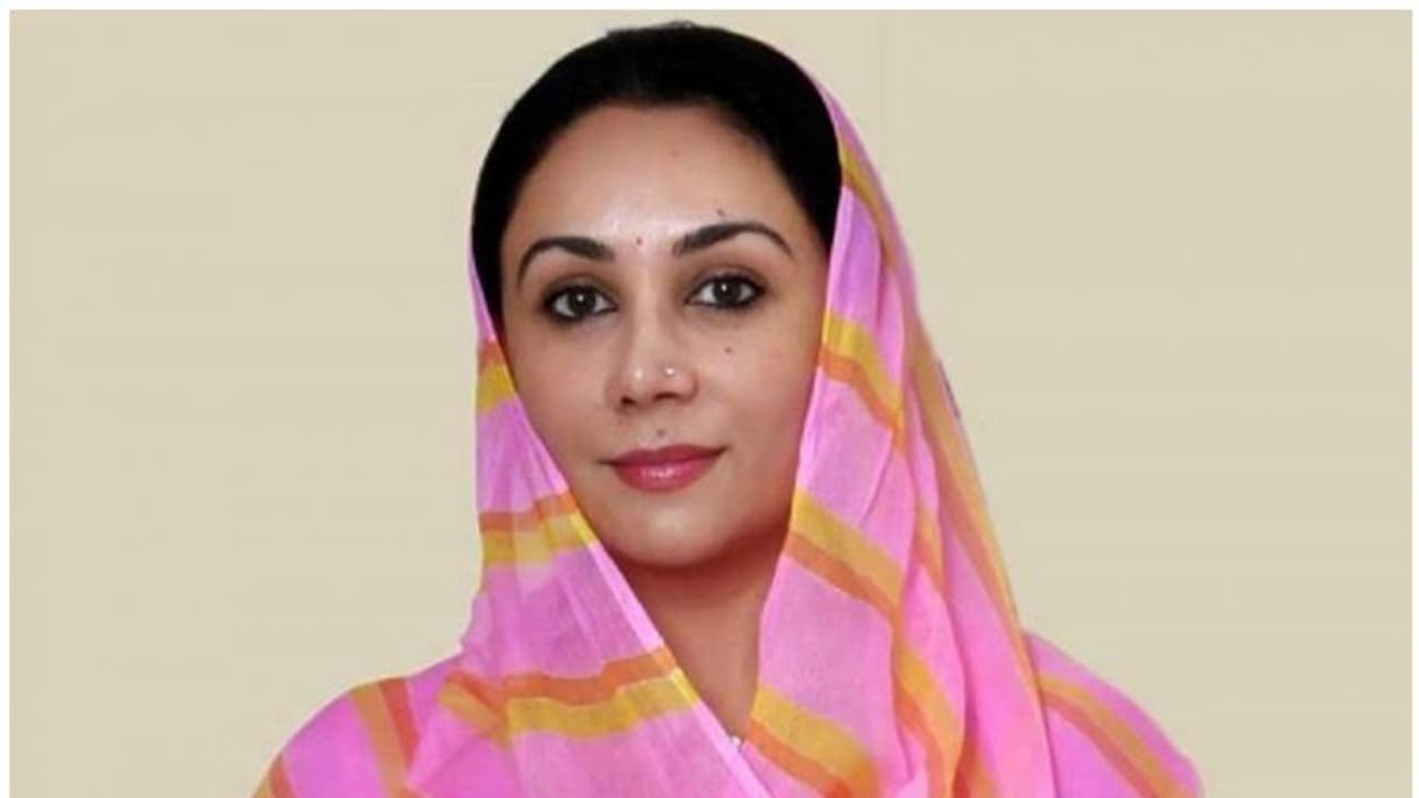 'തന്റെ കുടുംബം ശ്രീരാമന്റെ പിന്ഗാമികള്'; അവകാശവാദവുമായി ബിജെപി എംപി 'തന്റെ കുടുംബം ശ്രീരാമന്റെ പിന്ഗാമികള്'; അവകാശവാദവുമായി ബിജെപി എംപി