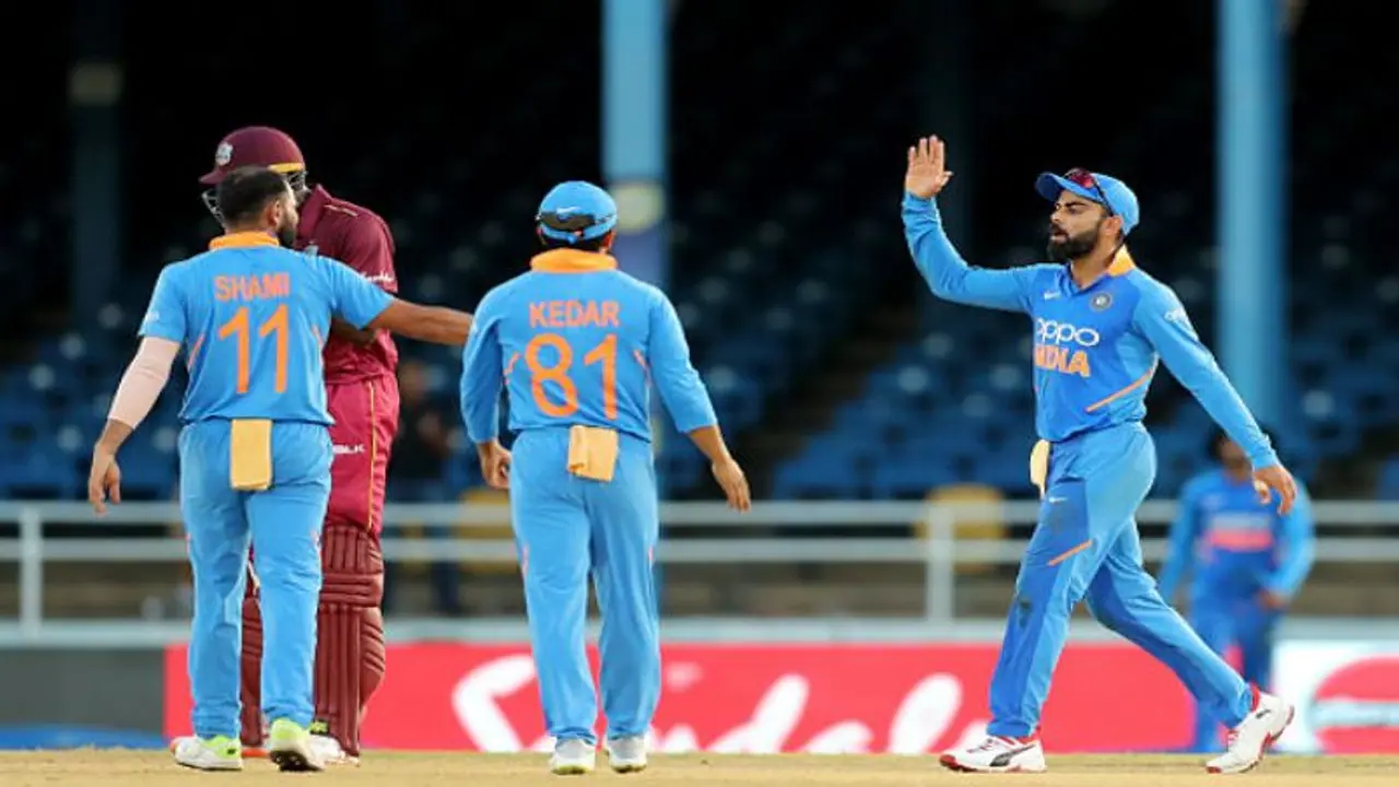 বিরাটের শতরান, ভুবির চার উইকেট, ওয়েস্ট ইন্ডিজে অপ্রতিরোধ্য ভারত বিরাটের শতরান, ভুবির চার উইকেট, ওয়েস্ট ইন্ডিজে অপ্রতিরোধ্য ভারত