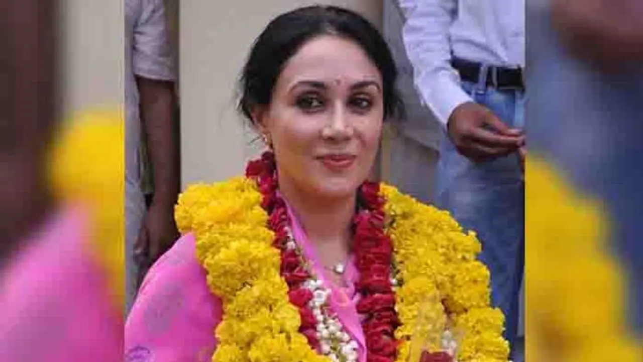 ತಾಜ್ ಮಹಲ್ ವಿವಾದಕ್ಕೆ ಸ್ಫೋಟಕ ತಿರುವು: ನಮ್ಮ ಜಮೀನು, ದಾಖಲೆ ಕೊಡಲು ಸಿದ್ಧ ಎಂದ ಬಿಜೆಪಿ ಸಂಸದೆ! ತಾಜ್ ಮಹಲ್ ವಿವಾದಕ್ಕೆ ಸ್ಫೋಟಕ ತಿರುವು: ನಮ್ಮ ಜಮೀನು, ದಾಖಲೆ ಕೊಡಲು ಸಿದ್ಧ ಎಂದ ಬಿಜೆಪಿ ಸಂಸದೆ!