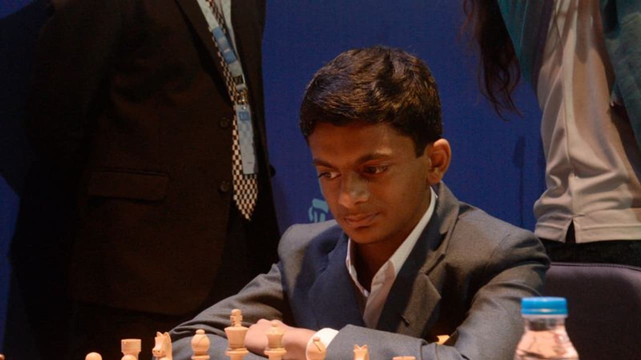 ചെസ് ലോകകപ്പിന് 10 ഇന്ത്യന് താരങ്ങള്; ആനന്ദ് പിന്മാറി ചെസ് ലോകകപ്പിന് 10 ഇന്ത്യന് താരങ്ങള്; ആനന്ദ് പിന്മാറി