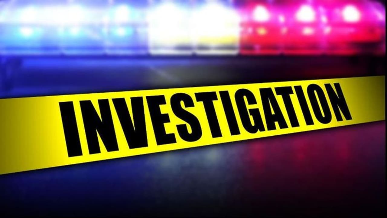 அந்தரத்தில் தொட்டில் .. கயிறு கட்டி இறக்கப்படும் சடலம் .. அதிகாரிகள் விசாரணை தொடக்கம் .. அந்தரத்தில் தொட்டில் .. கயிறு கட்டி இறக்கப்படும் சடலம் .. அதிகாரிகள் விசாரணை தொடக்கம் ..