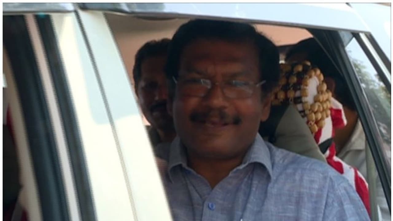 കേരള സർക്കാരിന്റെ ദില്ലിയിലെ പ്രത്യേക പ്രതിനിധിയായി എ സമ്പത്ത് ഇന്ന് ചുമതല ഏല്ക്കും കേരള സർക്കാരിന്റെ ദില്ലിയിലെ പ്രത്യേക പ്രതിനിധിയായി എ സമ്പത്ത് ഇന്ന് ചുമതല ഏല്ക്കും