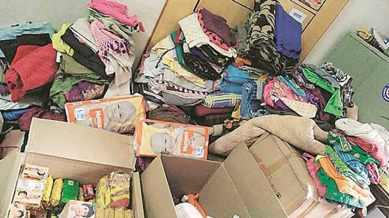 ಶಿವಮೊಗ್ಗ: ನೆರೆ ಪರಿಹಾರ ಸ್ವೀಕಾರ ಕೇಂದ್ರ ಆರಂಭ, ನೀವೂ ನೆರವಾಗಬಹುದು ಶಿವಮೊಗ್ಗ: ನೆರೆ ಪರಿಹಾರ ಸ್ವೀಕಾರ ಕೇಂದ್ರ ಆರಂಭ, ನೀವೂ ನೆರವಾಗಬಹುದು