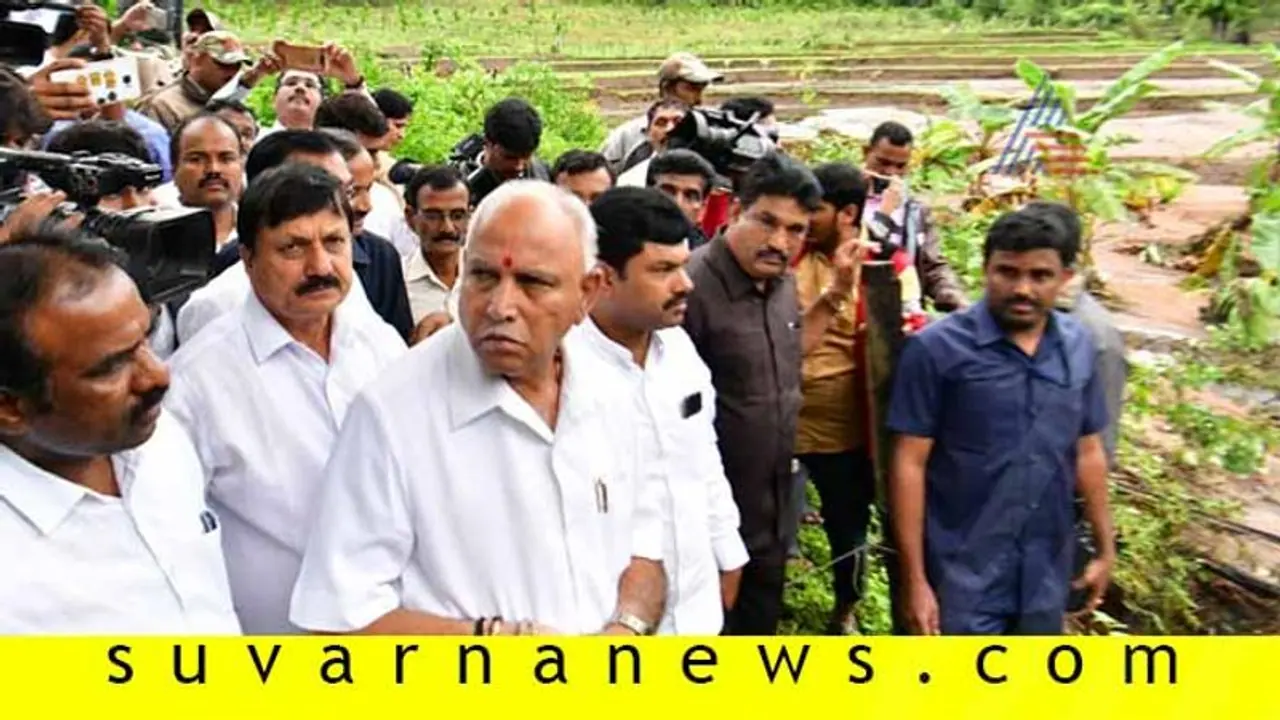 ಶಿವಮೊಗ್ಗ: ನೆರೆ ಪ್ರದೇಶಕ್ಕೆ ಸಿಎಂ ಭೇಟಿ, ಕುಸಿದು ಬಿದ್ದ ರೈತ ಶಿವಮೊಗ್ಗ: ನೆರೆ ಪ್ರದೇಶಕ್ಕೆ ಸಿಎಂ ಭೇಟಿ, ಕುಸಿದು ಬಿದ್ದ ರೈತ