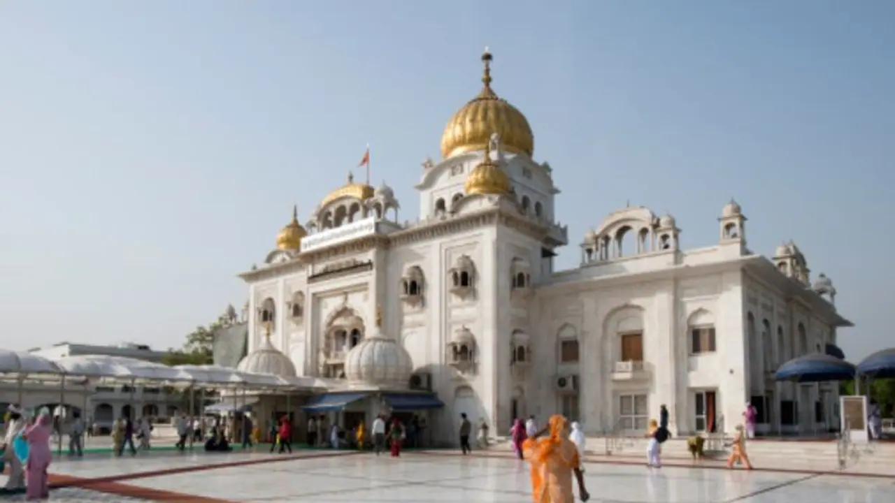 Prayers have no boundaries: Delhi Gurudwara holds 'path' for Indians in Ukraine
