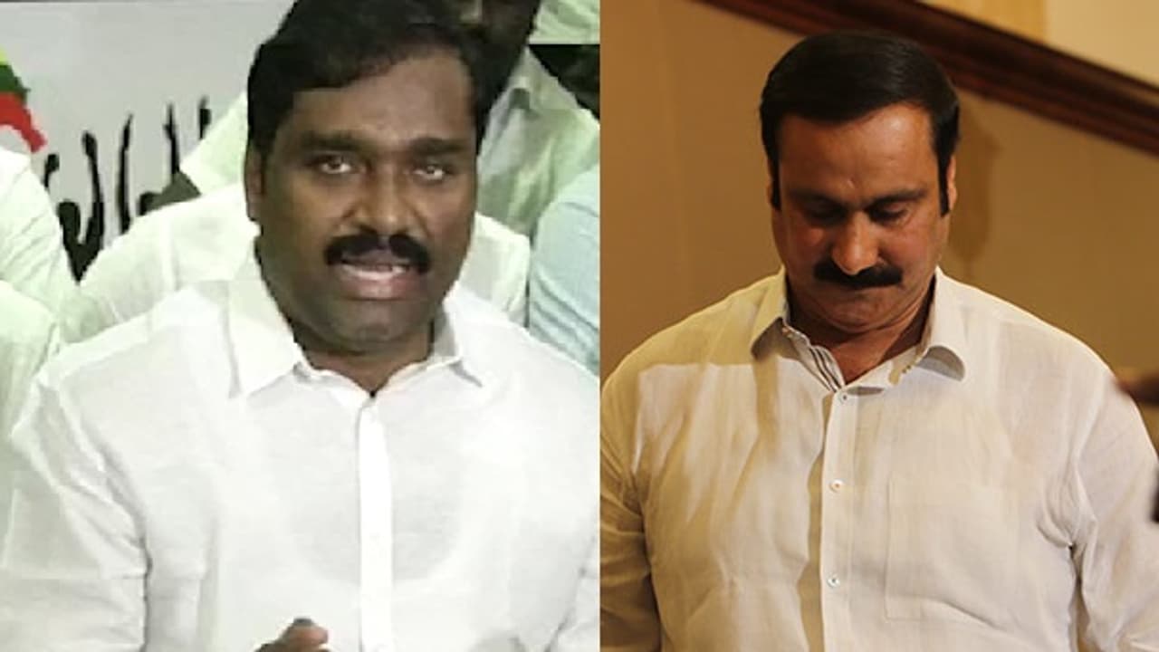 நோட்டுக்காகவும் சீட்டுக்காகவும் பேரம்.. ராமதாஸ் சுயநிலவாதி.. பாமகவை கிழித்து தொங்கவிட்ட வேல்முருகன்..! நோட்டுக்காகவும் சீட்டுக்காகவும் பேரம்.. ராமதாஸ் சுயநிலவாதி.. பாமகவை கிழித்து தொங்கவிட்ட வேல்முருகன்..!