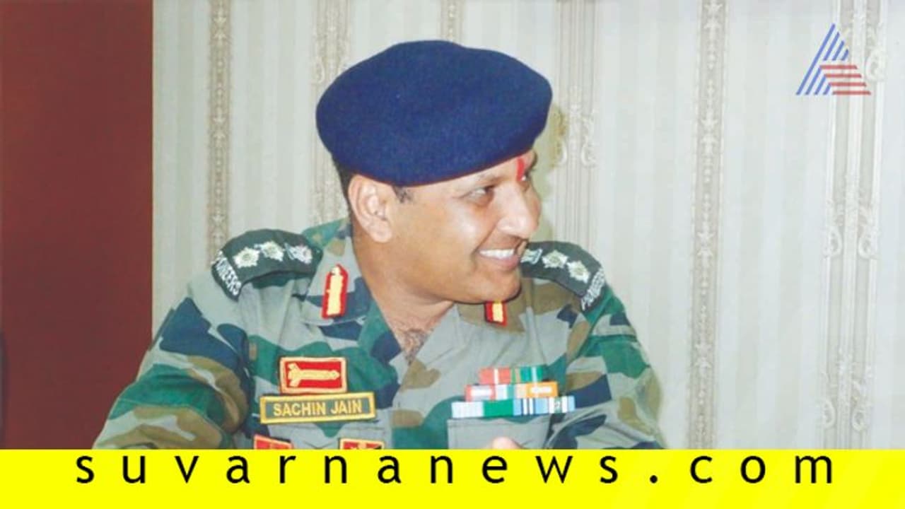 ಗಂಡನ ಬದಲು ಸೈನಿಕನ ಕೈಗೆ ಮಗುವಿತ್ತ ತಾಯಿ: ರೋಚಕತೆ ಹಂಚಿಕೊಂಡ ಕರ್ನಲ್! ಗಂಡನ ಬದಲು ಸೈನಿಕನ ಕೈಗೆ ಮಗುವಿತ್ತ ತಾಯಿ: ರೋಚಕತೆ ಹಂಚಿಕೊಂಡ ಕರ್ನಲ್!