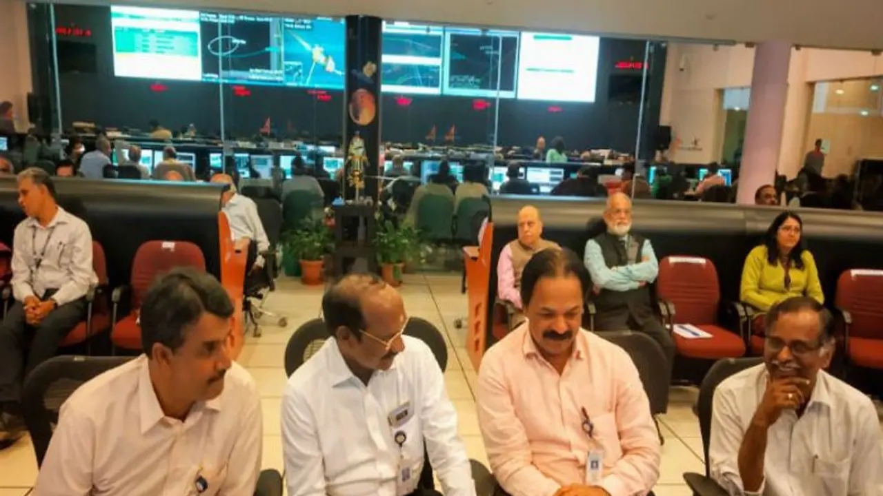 পৃথিবী ছেড়ে বেরোল চন্দ্রযান ২, সাত দিনে পৌঁছবে চাঁদের কক্ষপথে পৃথিবী ছেড়ে বেরোল চন্দ্রযান ২, সাত দিনে পৌঁছবে চাঁদের কক্ষপথে