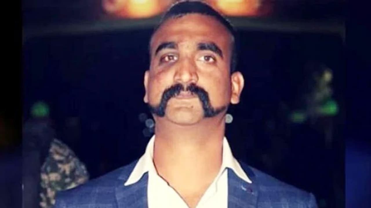 ಅಭಿನಂದನೆ ವೀರ: ವೀರಚಕ್ರ ಪ್ರಶಸ್ತಿಗೆ ಭಾಜನರಾದ ಅಭಿನಂದನ್! ಅಭಿನಂದನೆ ವೀರ: ವೀರಚಕ್ರ ಪ್ರಶಸ್ತಿಗೆ ಭಾಜನರಾದ ಅಭಿನಂದನ್!