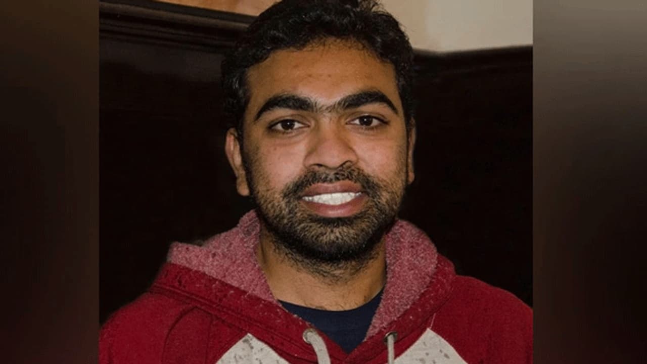 కాలేజీలో కంప్యూటర్ డ్యామేజ్... చిత్తూరు విద్యార్థికి యూఎస్ లో జైలు శిక్ష కాలేజీలో కంప్యూటర్ డ్యామేజ్... చిత్తూరు విద్యార్థికి యూఎస్ లో జైలు శిక్ష