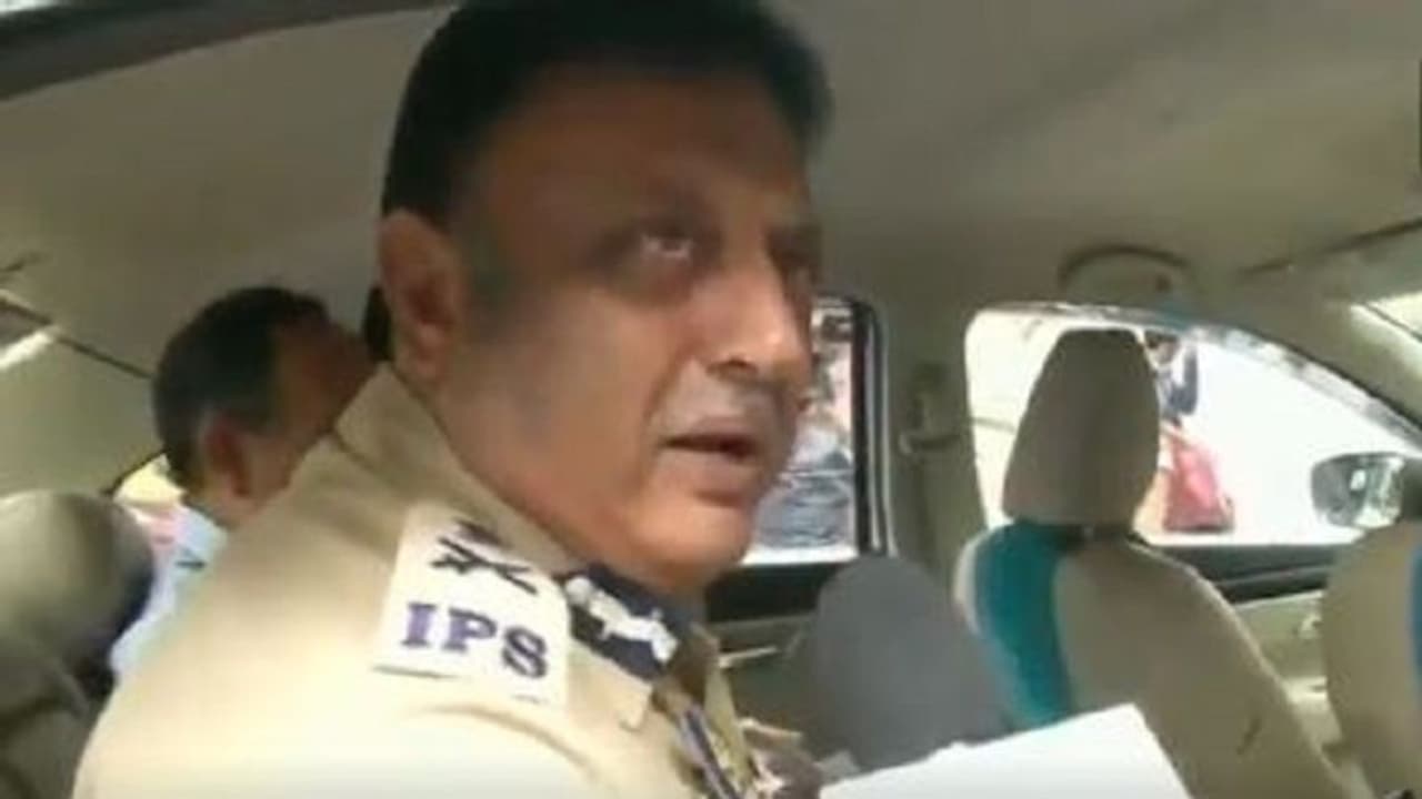 ‘ದಬಾಕೆ ಮನಾವೋ’: ಕಾಶ್ಮಿರಿಗರಿಗೆ ಎಡಿಜಿಪಿ ಮುನೀರ್ ಸಲಹೆ!