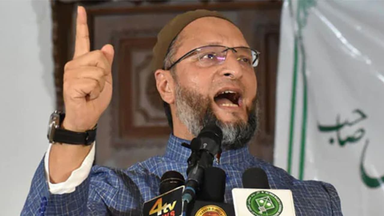 ജെഎൻയു ആക്രമണം: വിദ്യാർത്ഥികൾക്ക് ഐക്യദാർഢ്യം അറിയിച്ച് അസദുദീൻ ഒവൈസി ജെഎൻയു ആക്രമണം: വിദ്യാർത്ഥികൾക്ക് ഐക്യദാർഢ്യം അറിയിച്ച് അസദുദീൻ ഒവൈസി