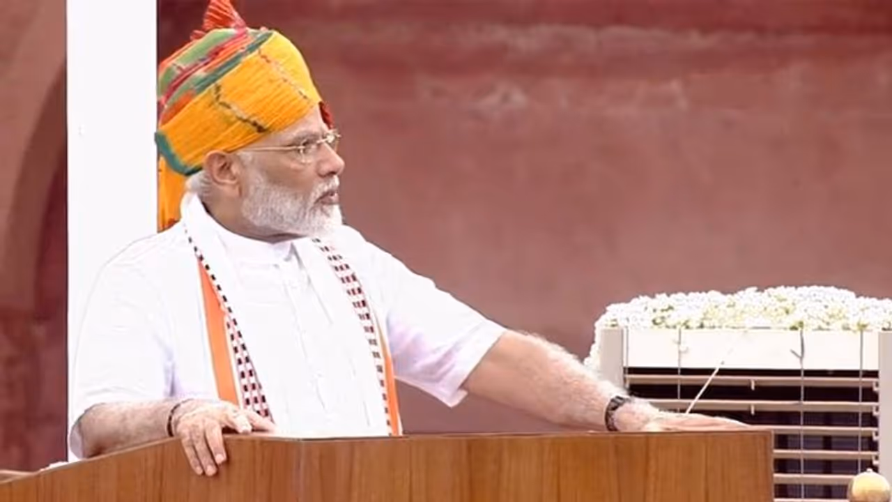 मोदी ने लाल किले से अपना दूसरा सबसे लंबा भाषण दिया, इन दस अहम बातों का किया जिक्र