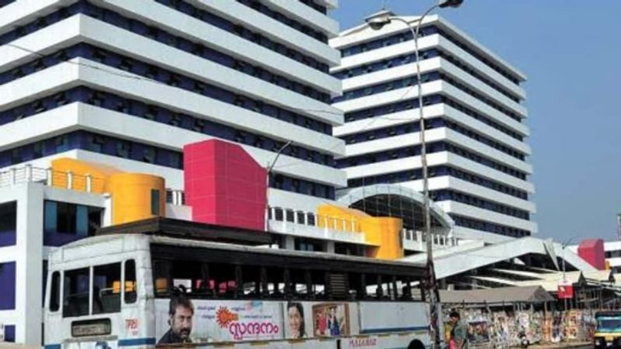 കോഴിക്കോട് കെഎസ്ആര്ടിസി ടെര്മിനൽ അറ്റകുറ്റപ്പണി ആറു മാസത്തിനകം തീര്ക്കുമെന്ന് മന്ത്രി കോഴിക്കോട് കെഎസ്ആര്ടിസി ടെര്മിനൽ അറ്റകുറ്റപ്പണി ആറു മാസത്തിനകം തീര്ക്കുമെന്ന് മന്ത്രി