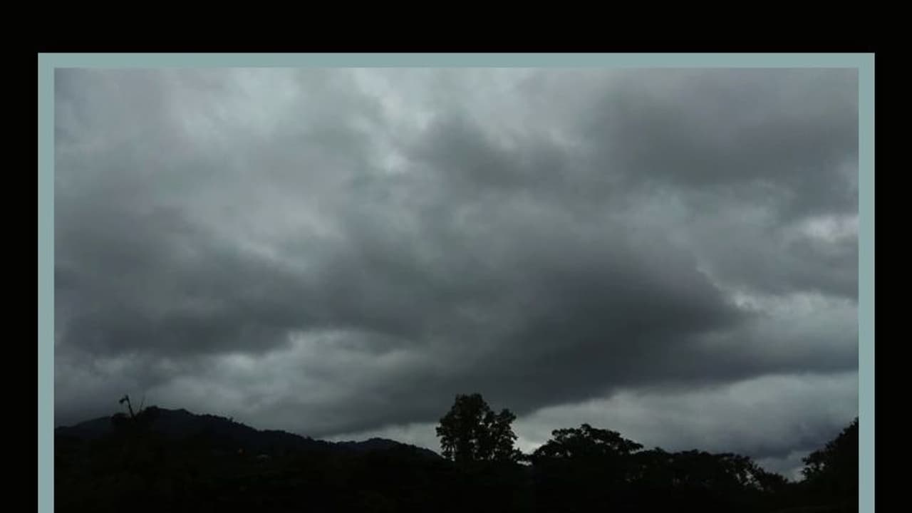 ಇನ್ನೆರಡು ದಿನ ರಾಜ್ಯದಲ್ಲಿ ಭಾರಿ ಮಳೆ: 7 ಜಿಲ್ಲೆಯಲ್ಲಿ ಹೈ ಅಲರ್ಟ್ ಇನ್ನೆರಡು ದಿನ ರಾಜ್ಯದಲ್ಲಿ ಭಾರಿ ಮಳೆ: 7 ಜಿಲ್ಲೆಯಲ್ಲಿ ಹೈ ಅಲರ್ಟ್