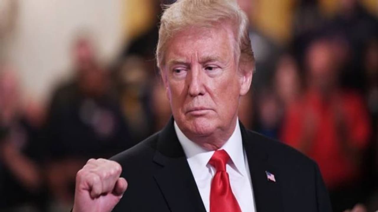 इस आइलैंड को खरीदना चाहते हैं अमेरिकी राष्ट्रपति ट्रम्प, सहयोगियों से की बातचीत इस आइलैंड को खरीदना चाहते हैं अमेरिकी राष्ट्रपति ट्रम्प, सहयोगियों से की बातचीत