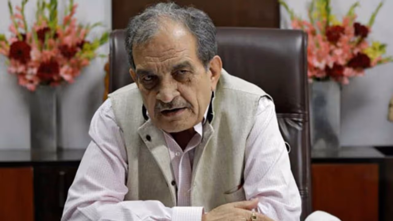 क्या हरियाणा में हुड्डा के खिलाफ बीरेंद्र सिंह का कद बढ़ा रही है भाजपा