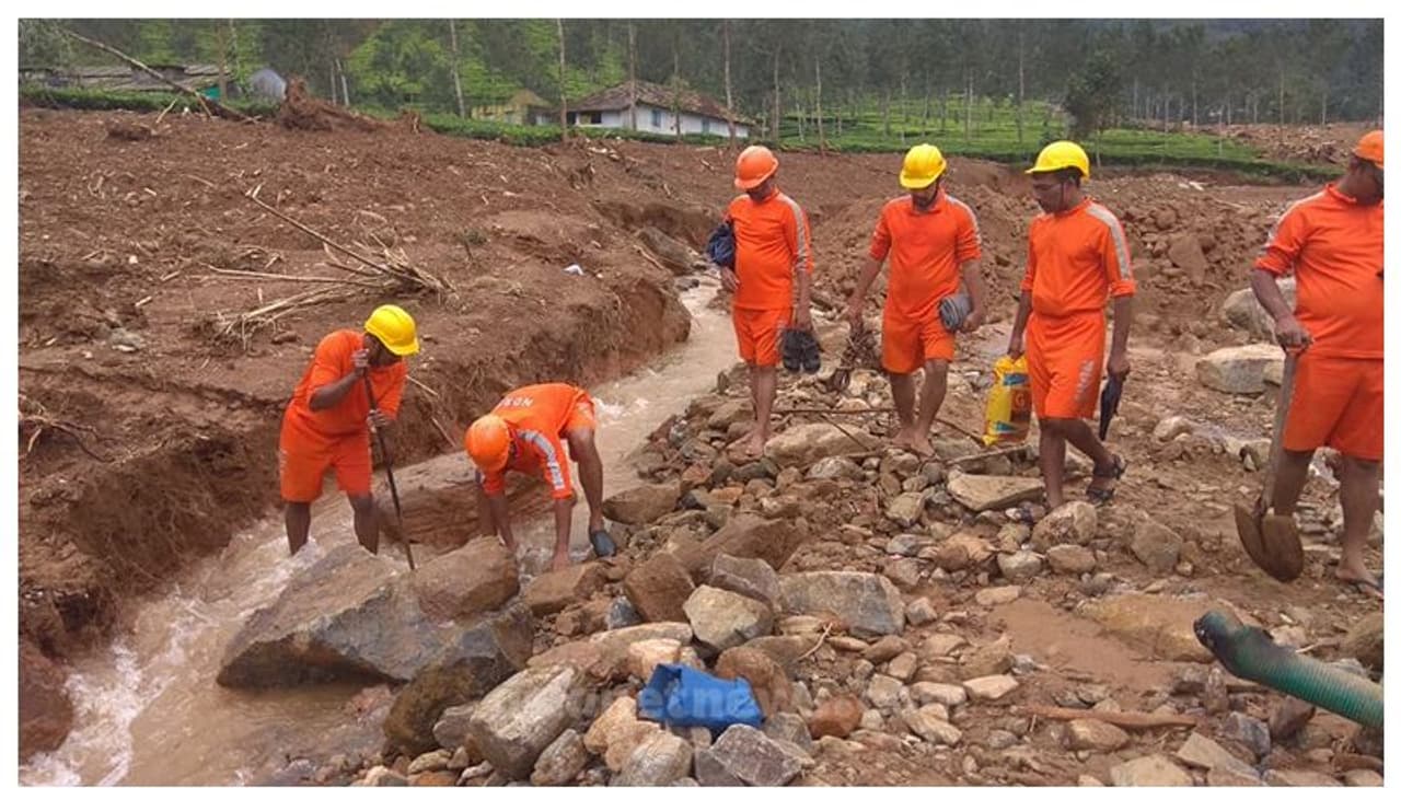 കവളപ്പാറയിലും പുത്തുമലയിലും കാണാതായവരുടെ ഉറ്റവര്‍ക്ക് നഷ്ടപരിഹാരം നല്‍കും