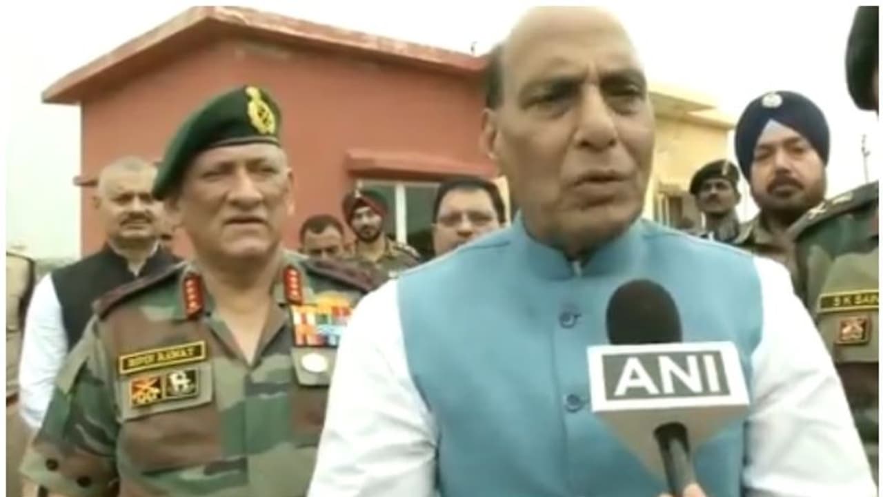 ಬದಲಾಗಲಿದೆ ನ್ಯೂಕ್ಲಿಯರ್ ನೋ ಫಸ್ಟ್ ಪಾಲಿಸಿ?:ರಾಜನಾಥ್ ಹೇಳಿಕೆಗೆ ಪಾಕ್ ಕಸಿವಿಸಿ! ಬದಲಾಗಲಿದೆ ನ್ಯೂಕ್ಲಿಯರ್ ನೋ ಫಸ್ಟ್ ಪಾಲಿಸಿ?:ರಾಜನಾಥ್ ಹೇಳಿಕೆಗೆ ಪಾಕ್ ಕಸಿವಿಸಿ!