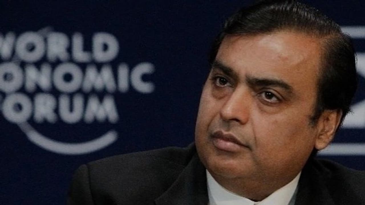 రికార్డుల రారాజు రిలయన్స్.. ప్రాఫిట్స్ @ రూ.11,262 కోట్లు రికార్డుల రారాజు రిలయన్స్.. ప్రాఫిట్స్ @ రూ.11,262 కోట్లు