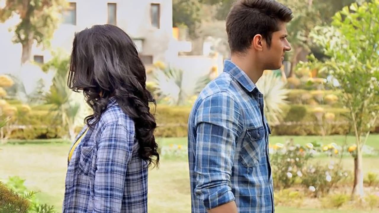 परिवार में रोज होता है विवाद तो करें इनमें से कोई 1 उपाय, इससे घर में रहेगी सुख शांति परिवार में रोज होता है विवाद तो करें इनमें से कोई 1 उपाय, इससे घर में रहेगी सुख शांति