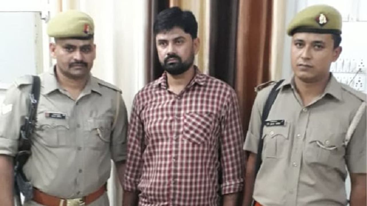 योगी की पुलिस का अपराधियों पर यह खौफ अच्छी बात है !