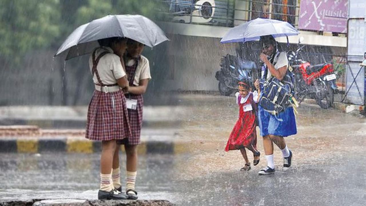 ಕರ್ನಾಟಕ ಪ್ರವಾಹ : ಶಾಲೆ ಕಾಲೇಜುಗಳ ರಜೆ ಕಡಿತ ? ಕರ್ನಾಟಕ ಪ್ರವಾಹ : ಶಾಲೆ ಕಾಲೇಜುಗಳ ರಜೆ ಕಡಿತ ?