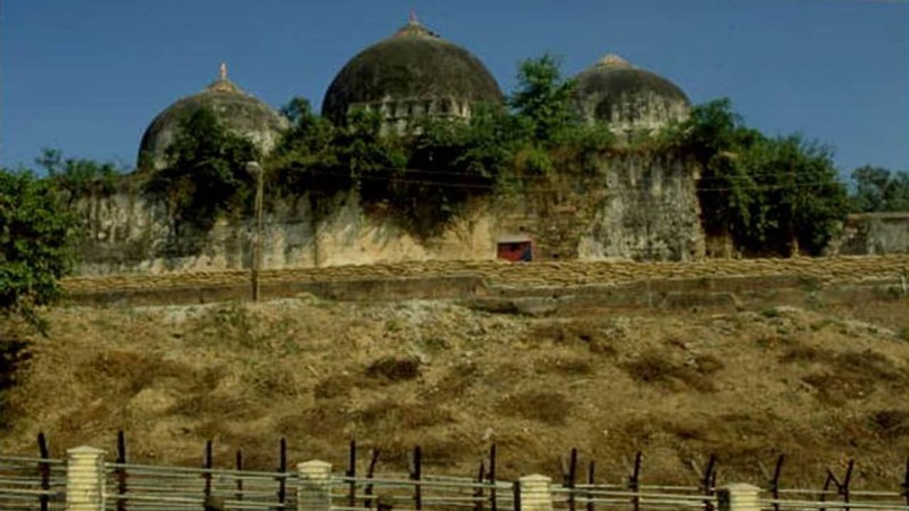 মন্দিরের ওপরে তৈরি বাবরি মসজিদ, প্রমাণ করার নির্দেশ দিল সুপ্রিম কোর্ট মন্দিরের ওপরে তৈরি বাবরি মসজিদ, প্রমাণ করার নির্দেশ দিল সুপ্রিম কোর্ট