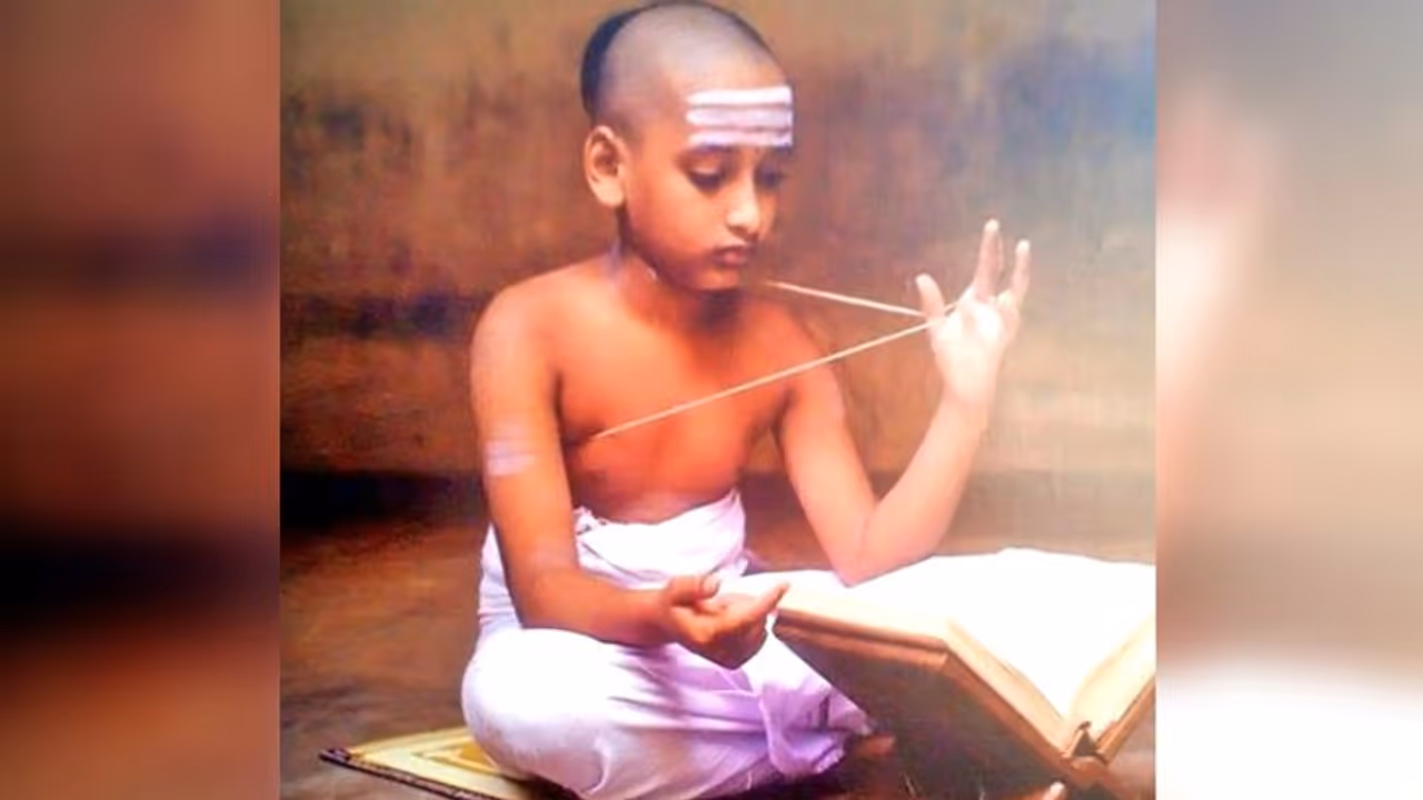 कई बीमारियों से बचाता है जनेऊ, जानें इसके धार्मिक और वैज्ञानिक फायदे कई बीमारियों से बचाता है जनेऊ, जानें इसके धार्मिक और वैज्ञानिक फायदे