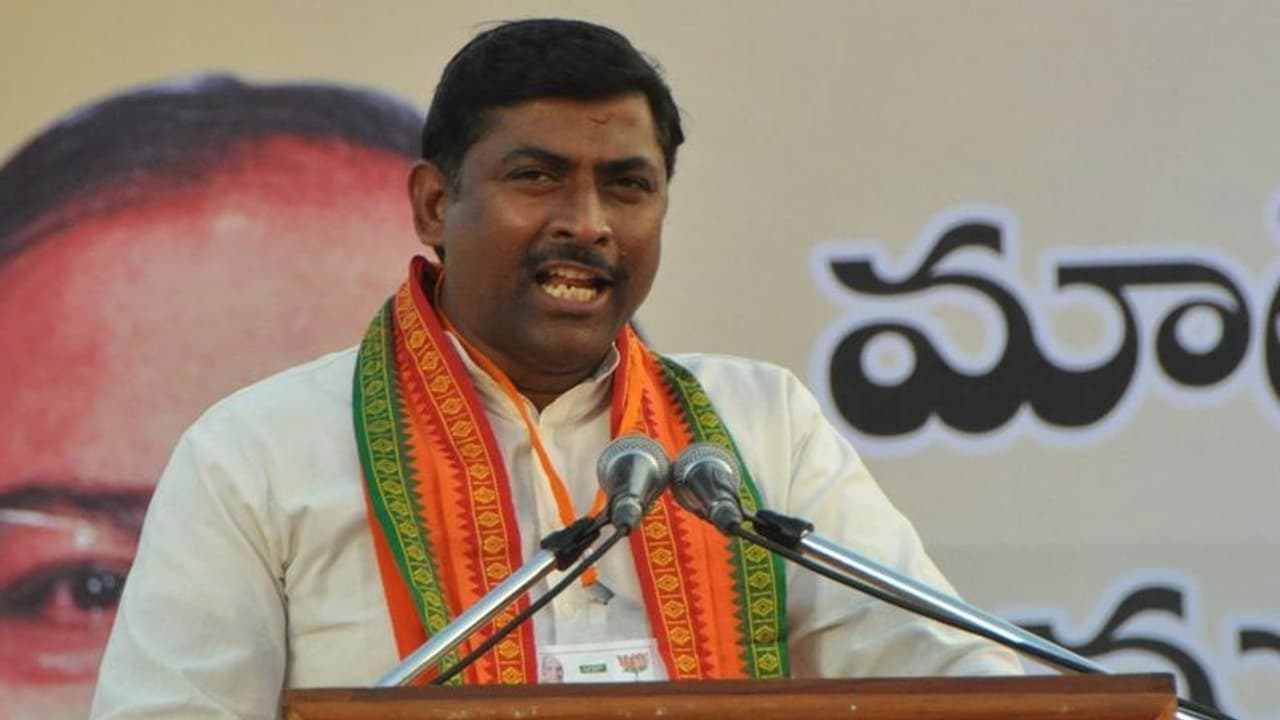 ಅನರ್ಹರು ಯಾರೂ ಬಿಜೆಪಿಗರಲ್ಲ: ಮುರಳೀಧರ ರಾವ್ ಅನರ್ಹರು ಯಾರೂ ಬಿಜೆಪಿಗರಲ್ಲ: ಮುರಳೀಧರ ರಾವ್