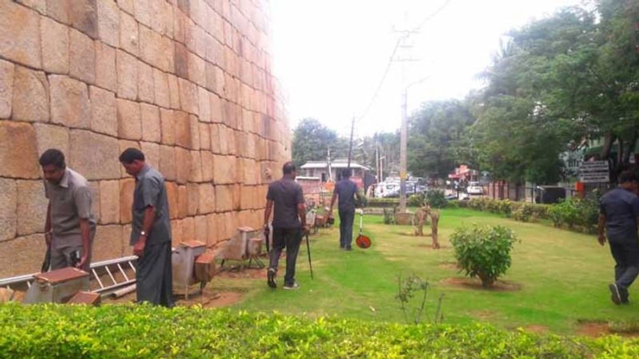 ಚಿತ್ರದುರ್ಗದಲ್ಲಿ ಟೆರರ್ ಅಲರ್ಟ್ : ಎಲ್ಲೆಡೆ ಪೊಲೀಸ್ ಹದ್ದಿನ ಕಣ್ಣು