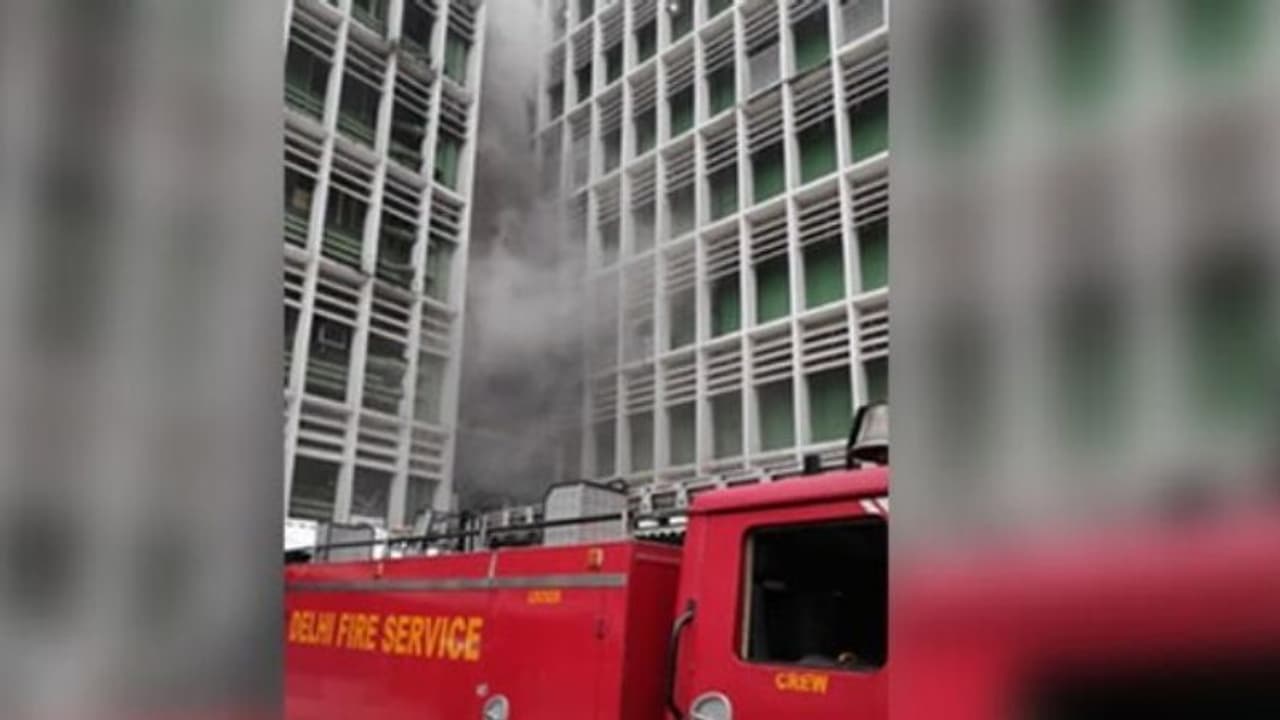 ಅರುಣ್ ಜೇಟ್ಲಿ ದಾಖಲಾಗಿರುವ ಏಮ್ಸ್’ನಲ್ಲಿ ಅಗ್ನಿ ಅವಘಢ! ಅರುಣ್ ಜೇಟ್ಲಿ ದಾಖಲಾಗಿರುವ ಏಮ್ಸ್’ನಲ್ಲಿ ಅಗ್ನಿ ಅವಘಢ!